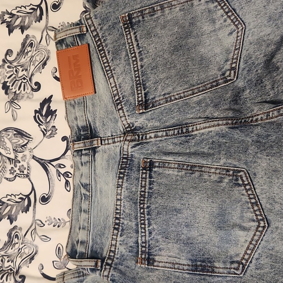 Princess Polly Holly Asymmetric straight leg jeans - Picture 7 of 7